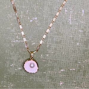 Gold plated and Shell Pendant Necklace